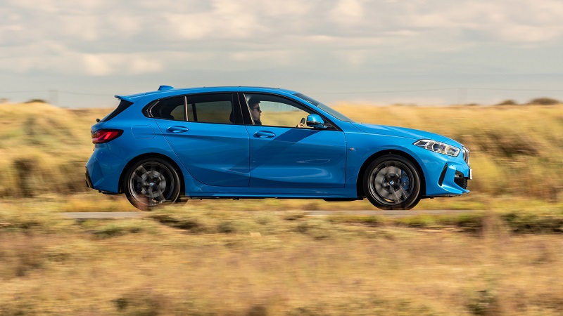 Стало известно, какие шины войдут в первичную комплектацию BMW 1-Series