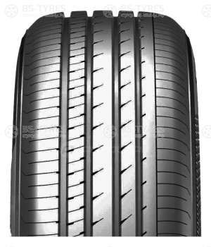 Yokohama Advan dB V553 245/45 R19 102Y